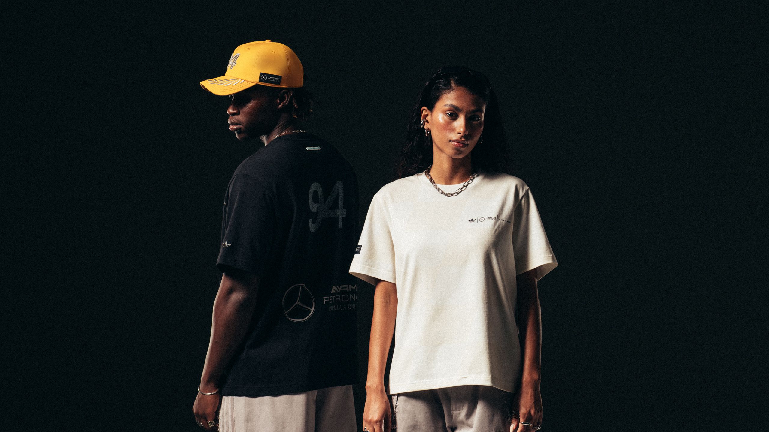 Explore the adidas para Bad Bunny x Mercedes-AMG PETRONAS F1